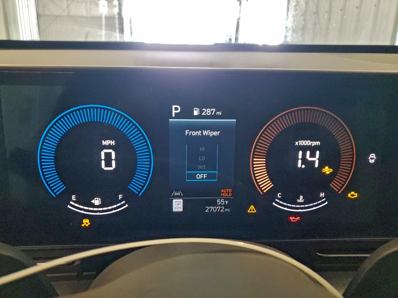 2025 HYUNDAI KONA SEL photo 9