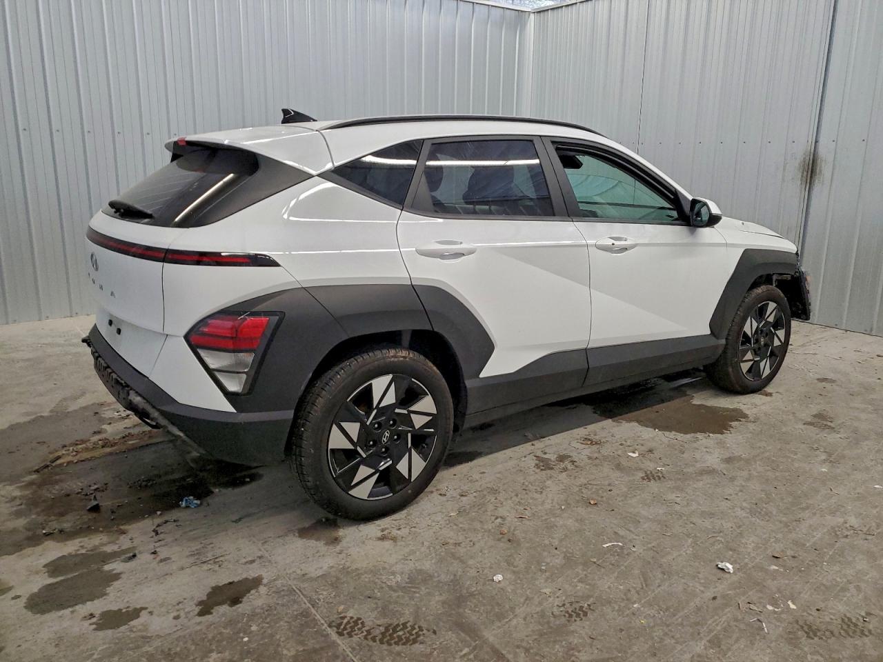 2025 HYUNDAI KONA SEL photo 3