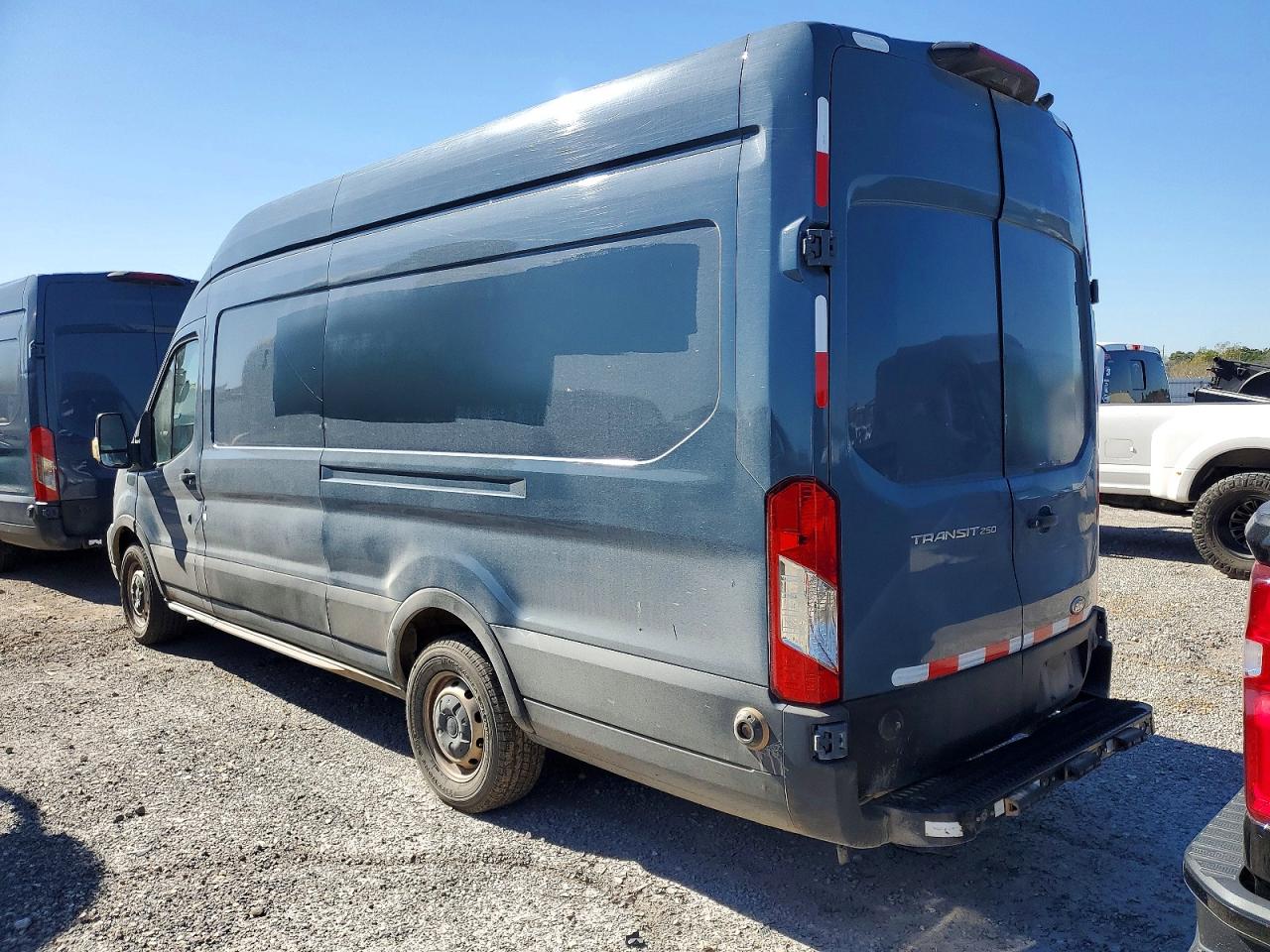 2020 FORD TRANSIT 250 DELIVERY VAN photo 2