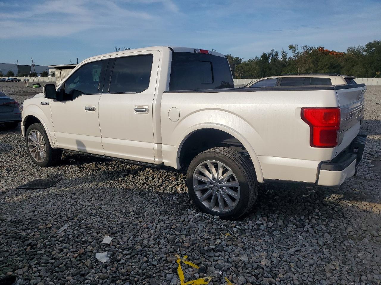 2019 FORD F150 SUPERCREW photo 2