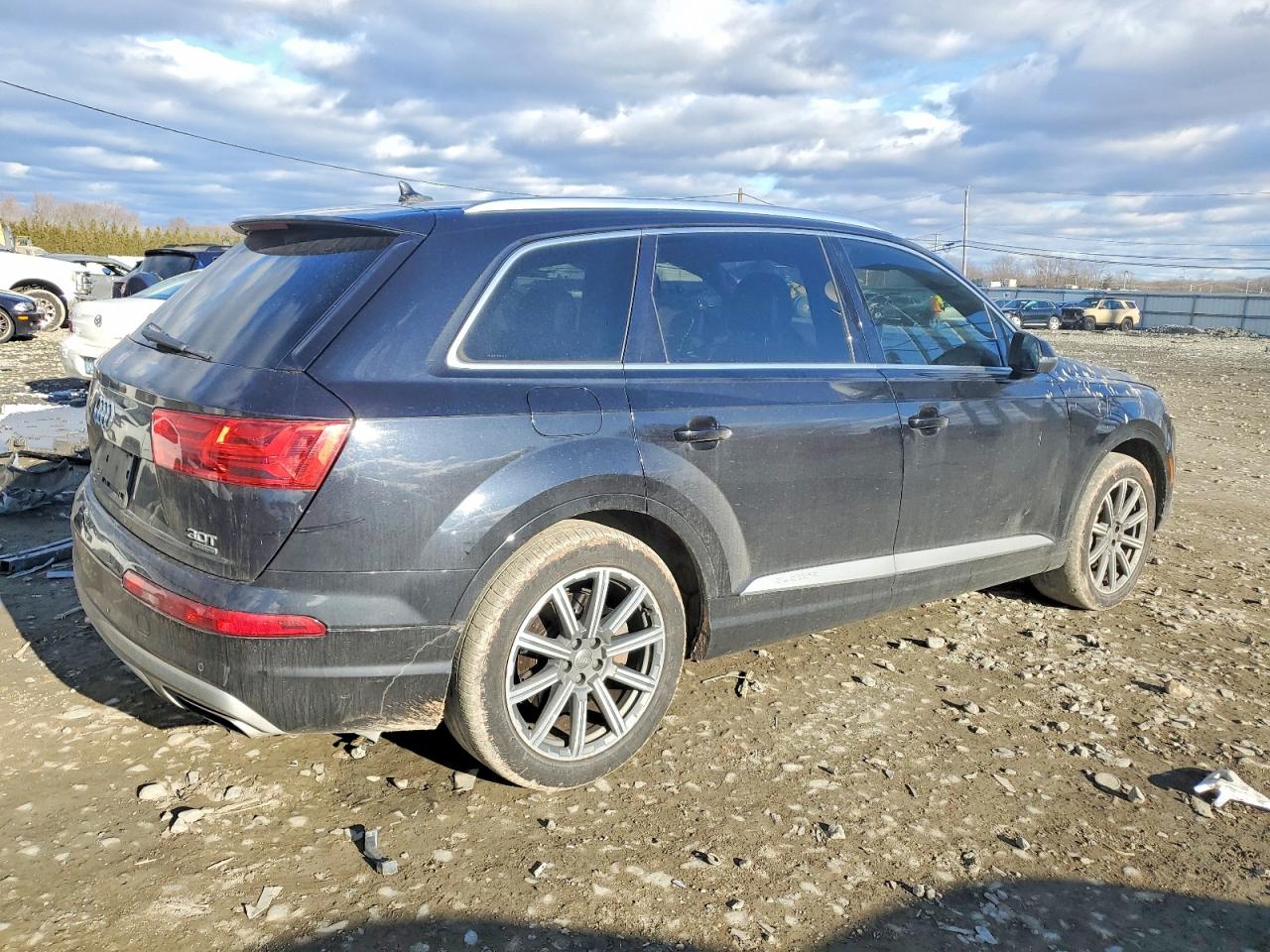 2017 AUDI Q7 photo 3