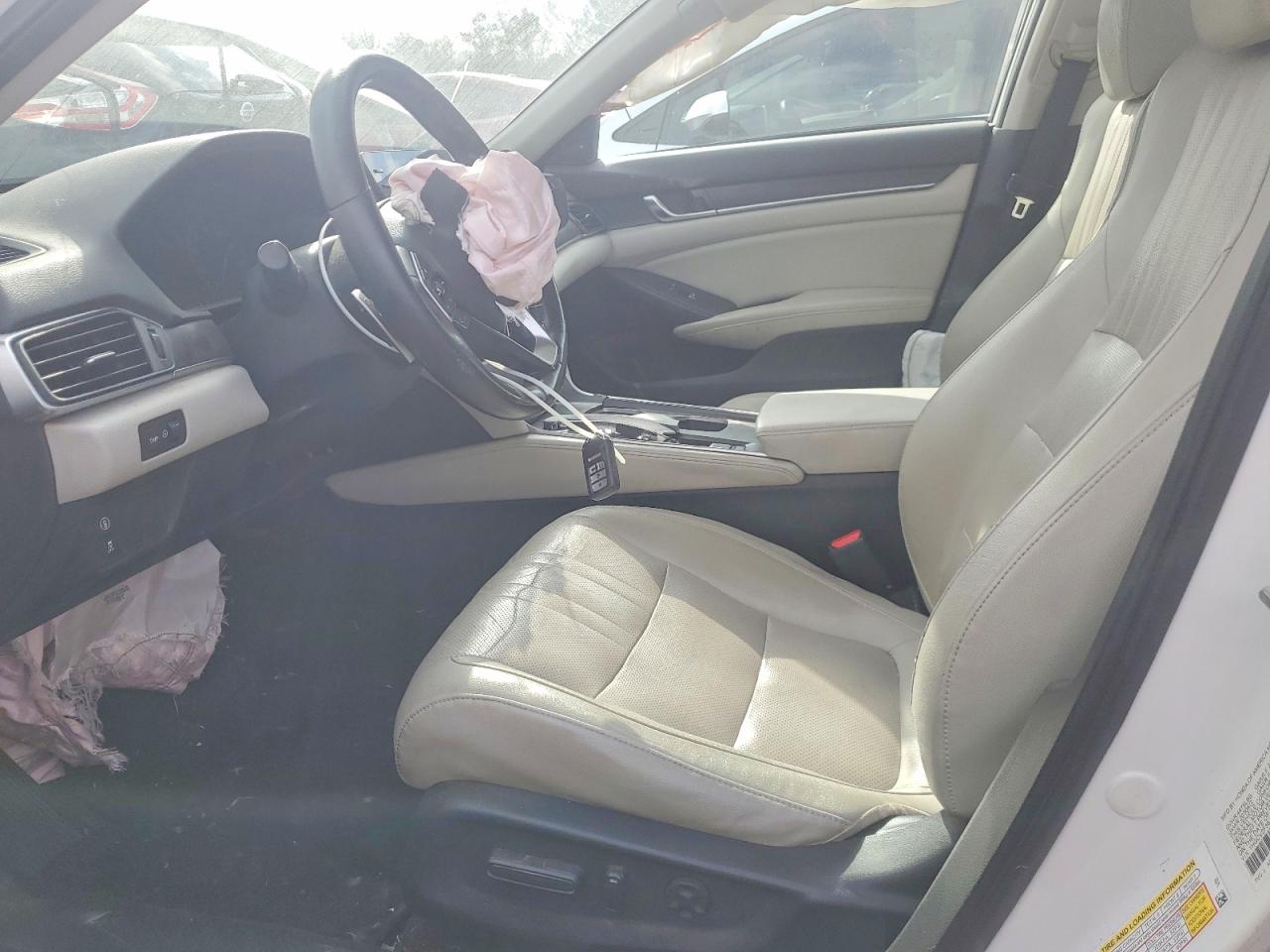 2018 HONDA ACCORD EXL photo 7