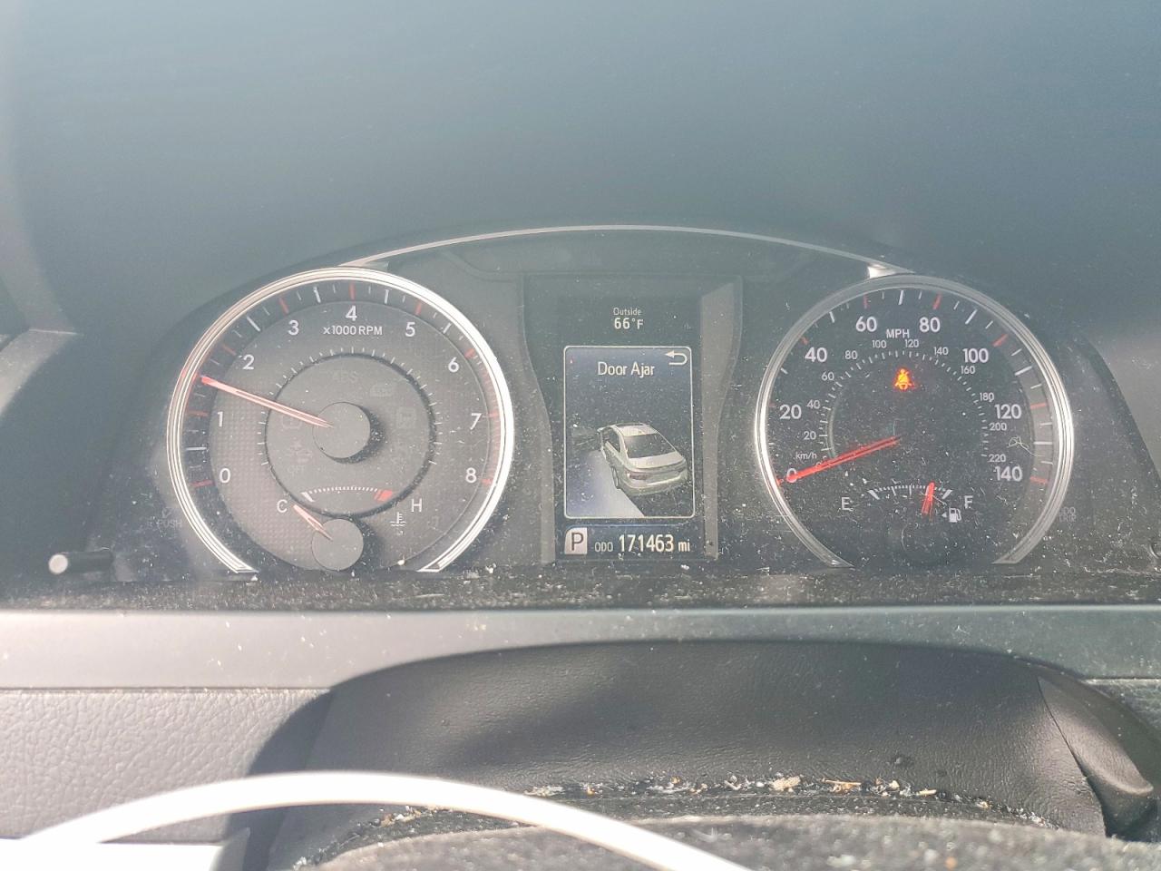 2017 TOYOTA CAMRY LE photo 9