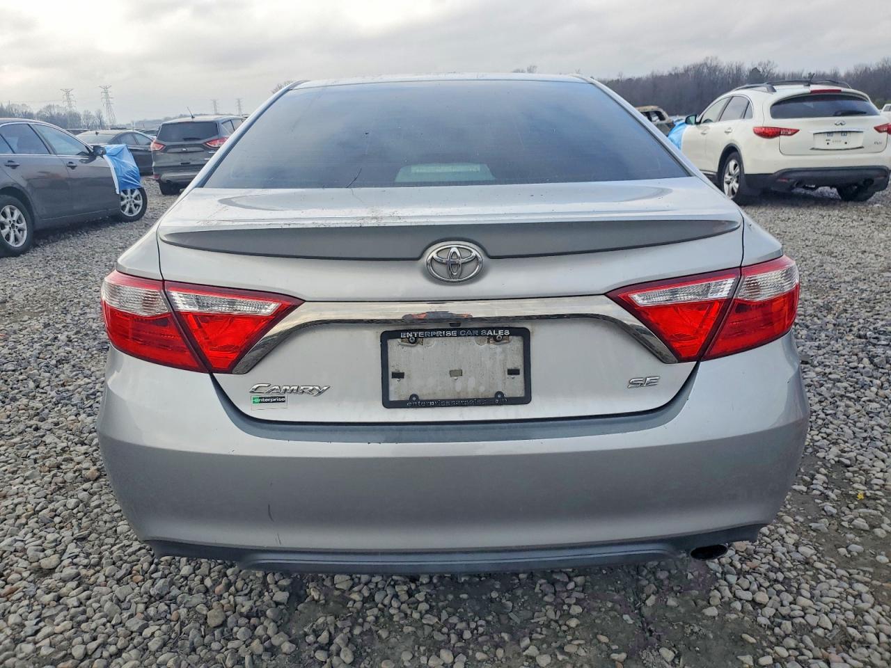 2017 TOYOTA CAMRY LE photo 6