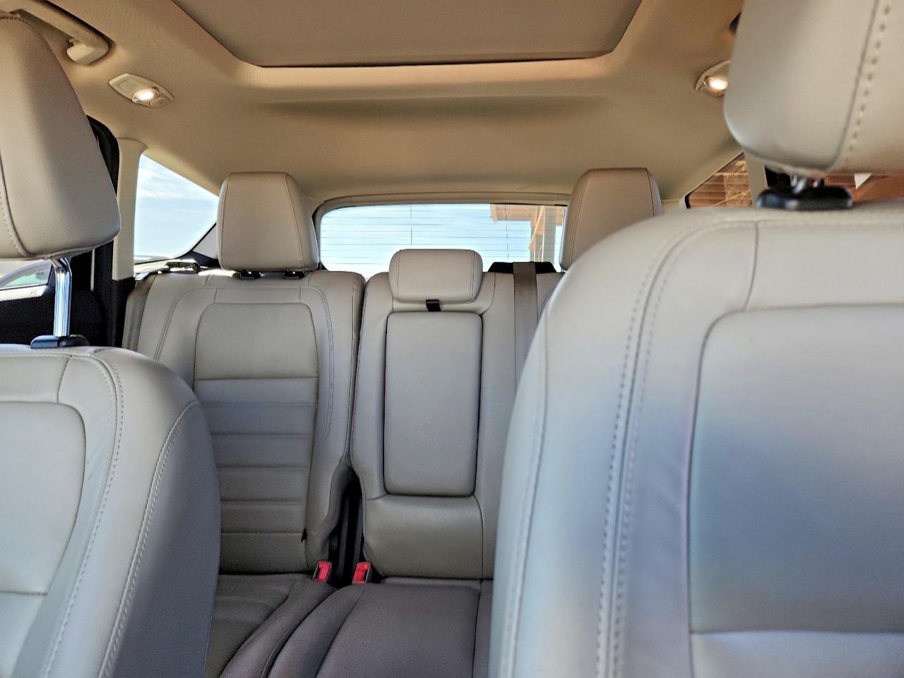2017 FORD ESCAPE TITANIUM photo 10