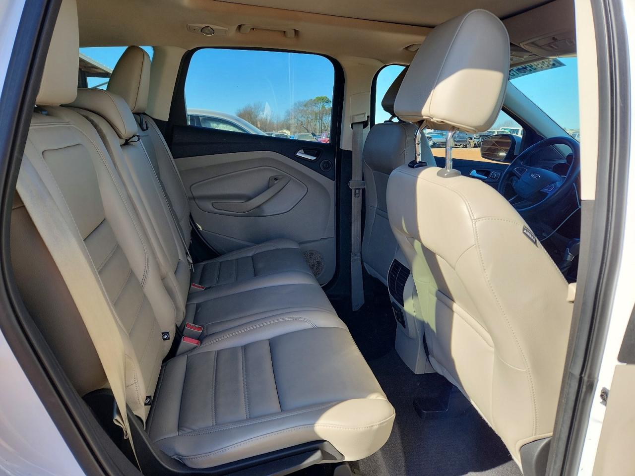 2017 FORD ESCAPE TITANIUM photo 11