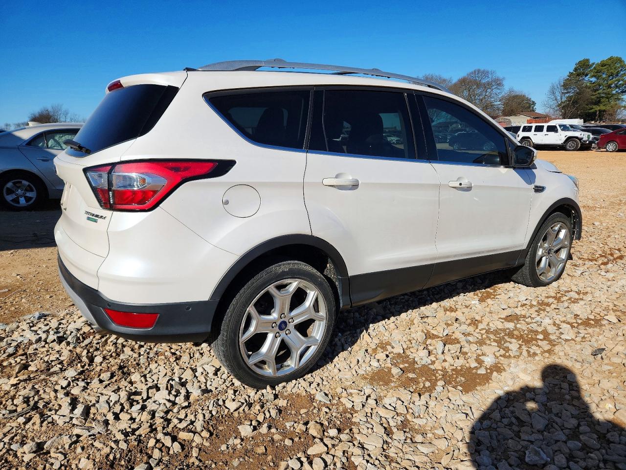 2017 FORD ESCAPE TITANIUM photo 3