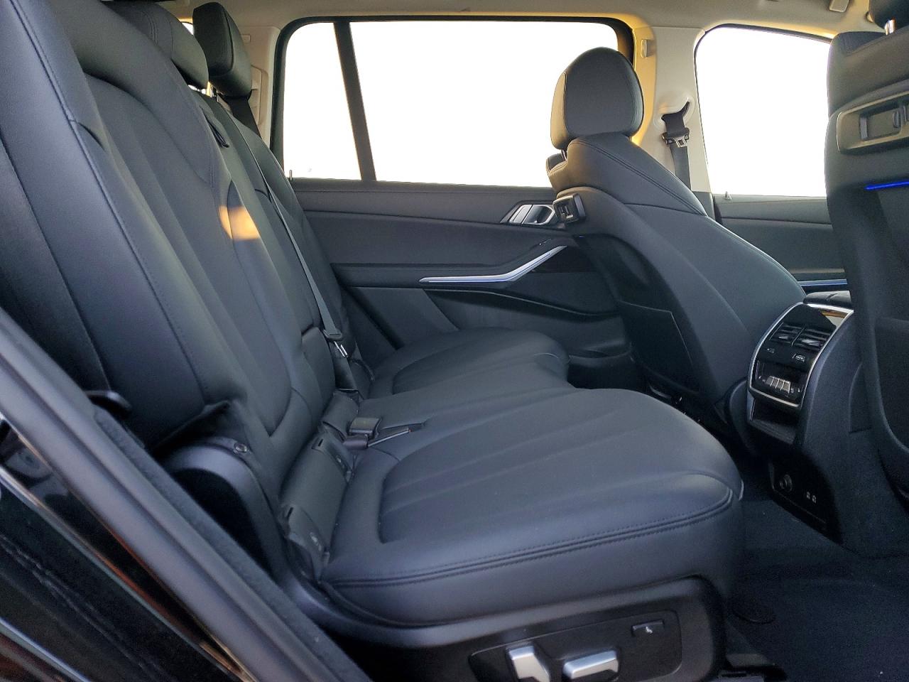 2020 BMW X7 XDRIVE40I photo 11