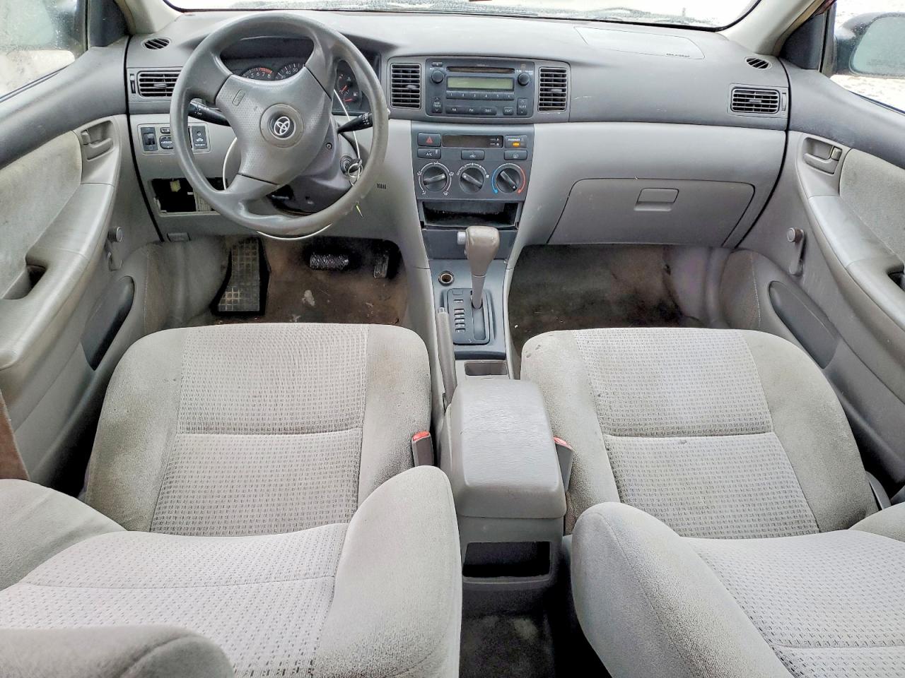 2005 TOYOTA COROLLA CE photo 8