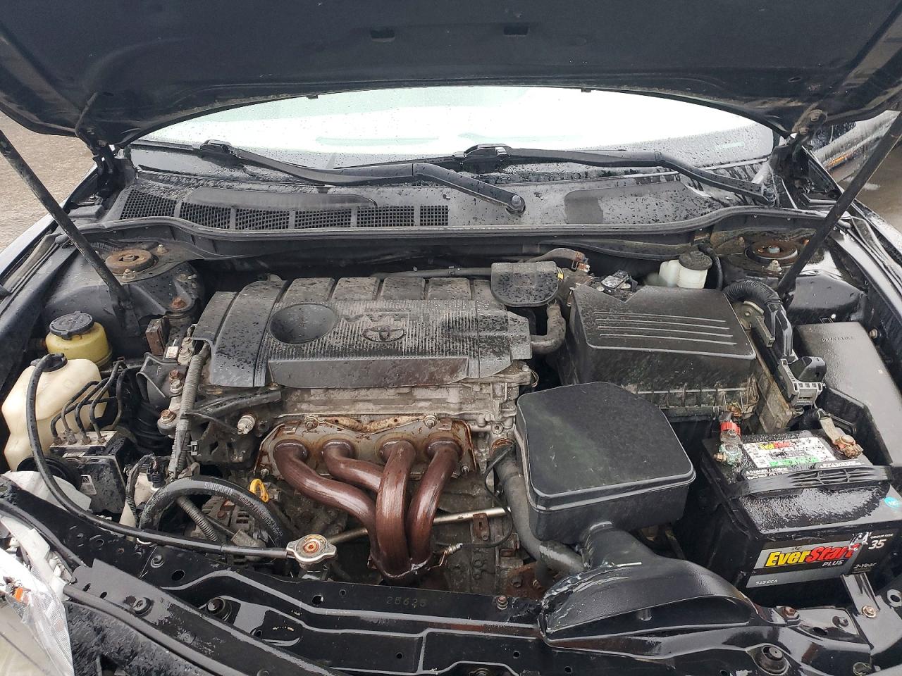 2011 TOYOTA CAMRY BASE photo 11
