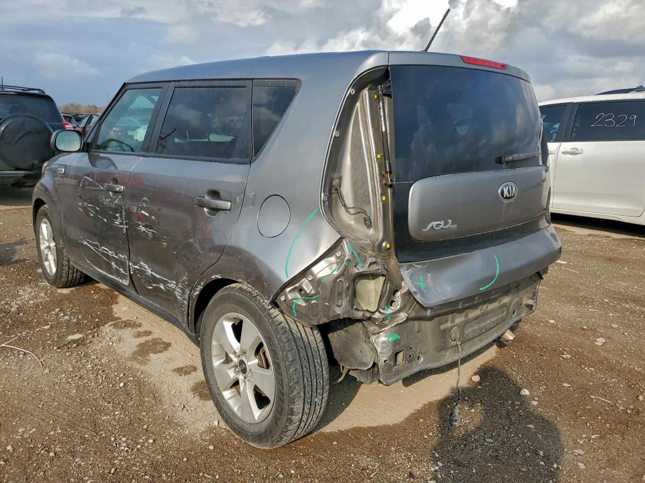 2018 KIA SOUL photo 2