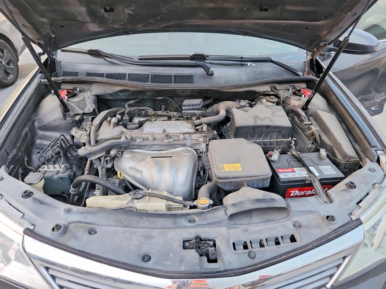 2014 TOYOTA CAMRY L photo 11