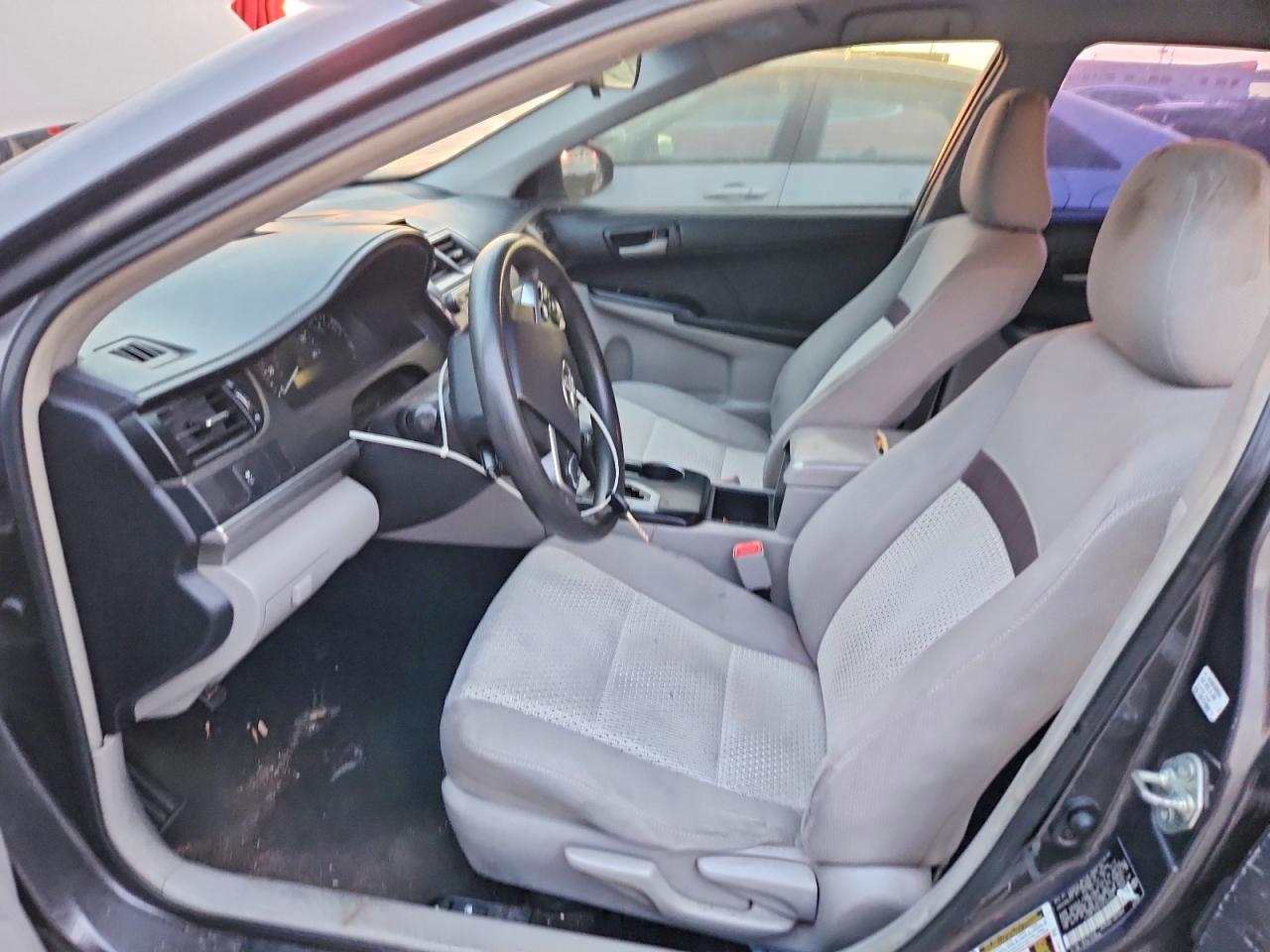 2014 TOYOTA CAMRY L photo 7