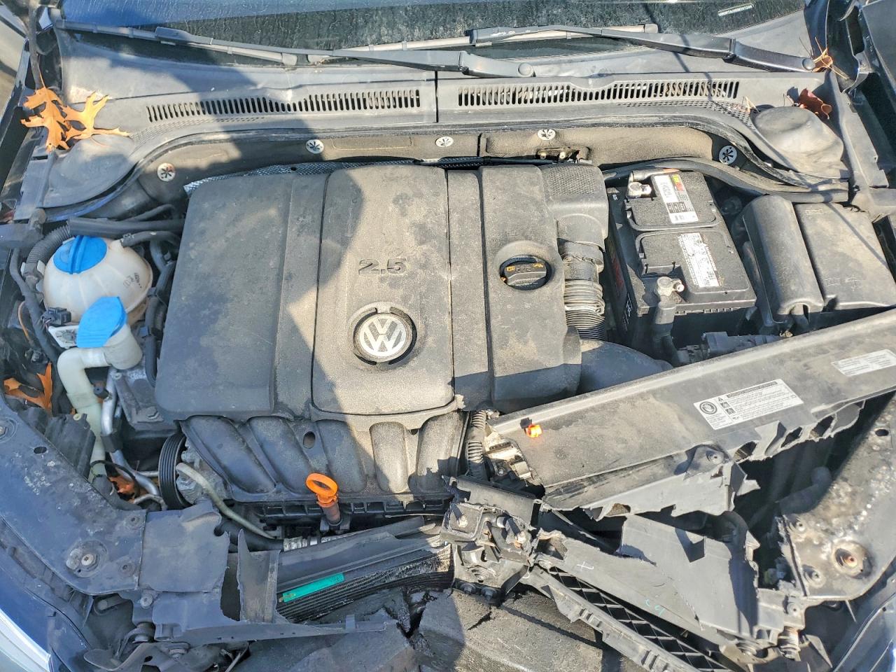 2013 VOLKSWAGEN JETTA SE photo 11