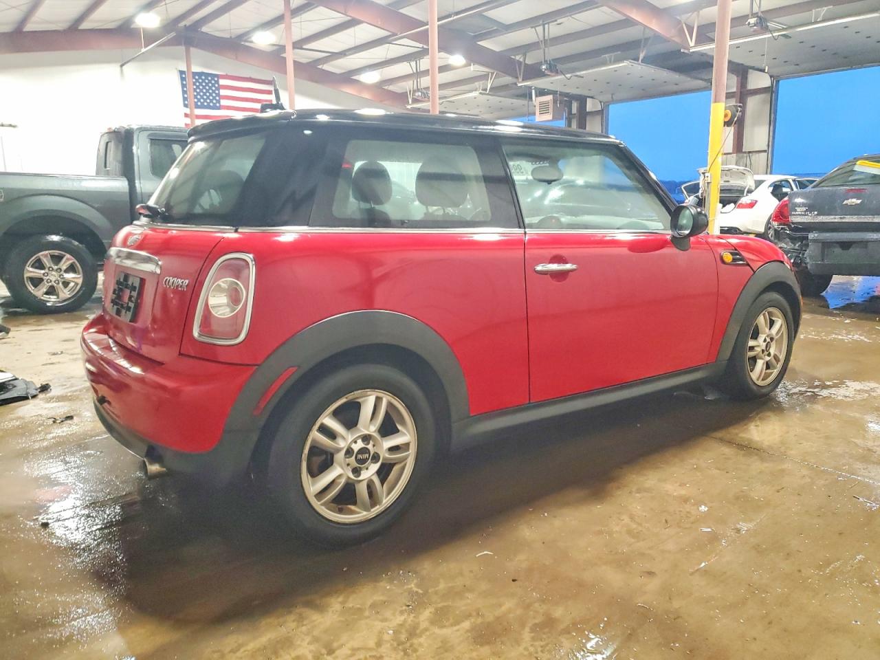 2012 MINI COOPER photo 3
