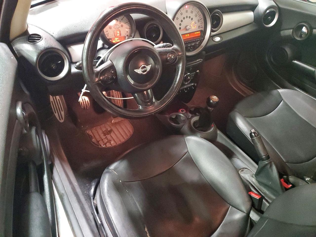 2012 MINI COOPER photo 8