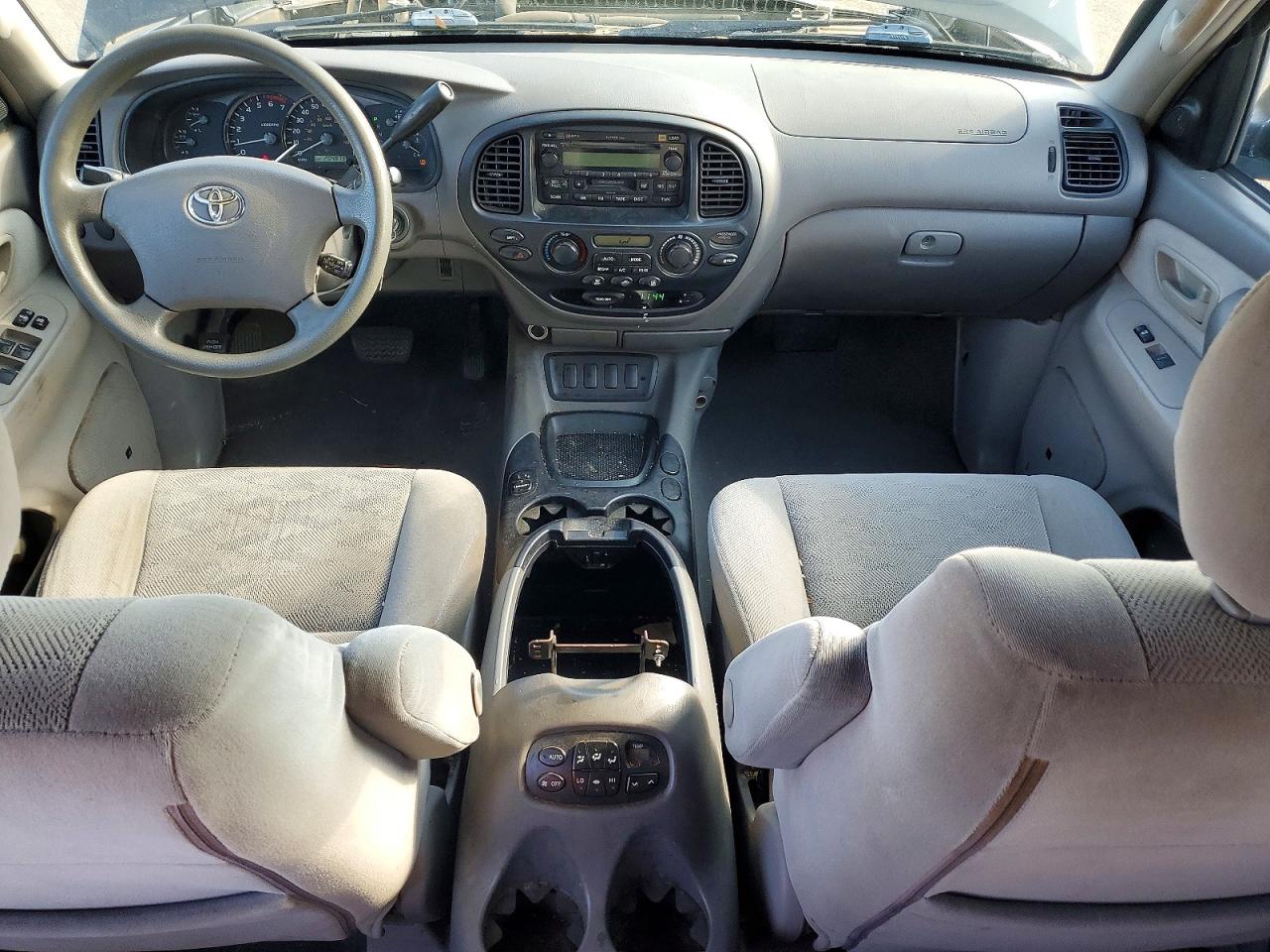 2005 TOYOTA SEQUOIA SR5 photo 8