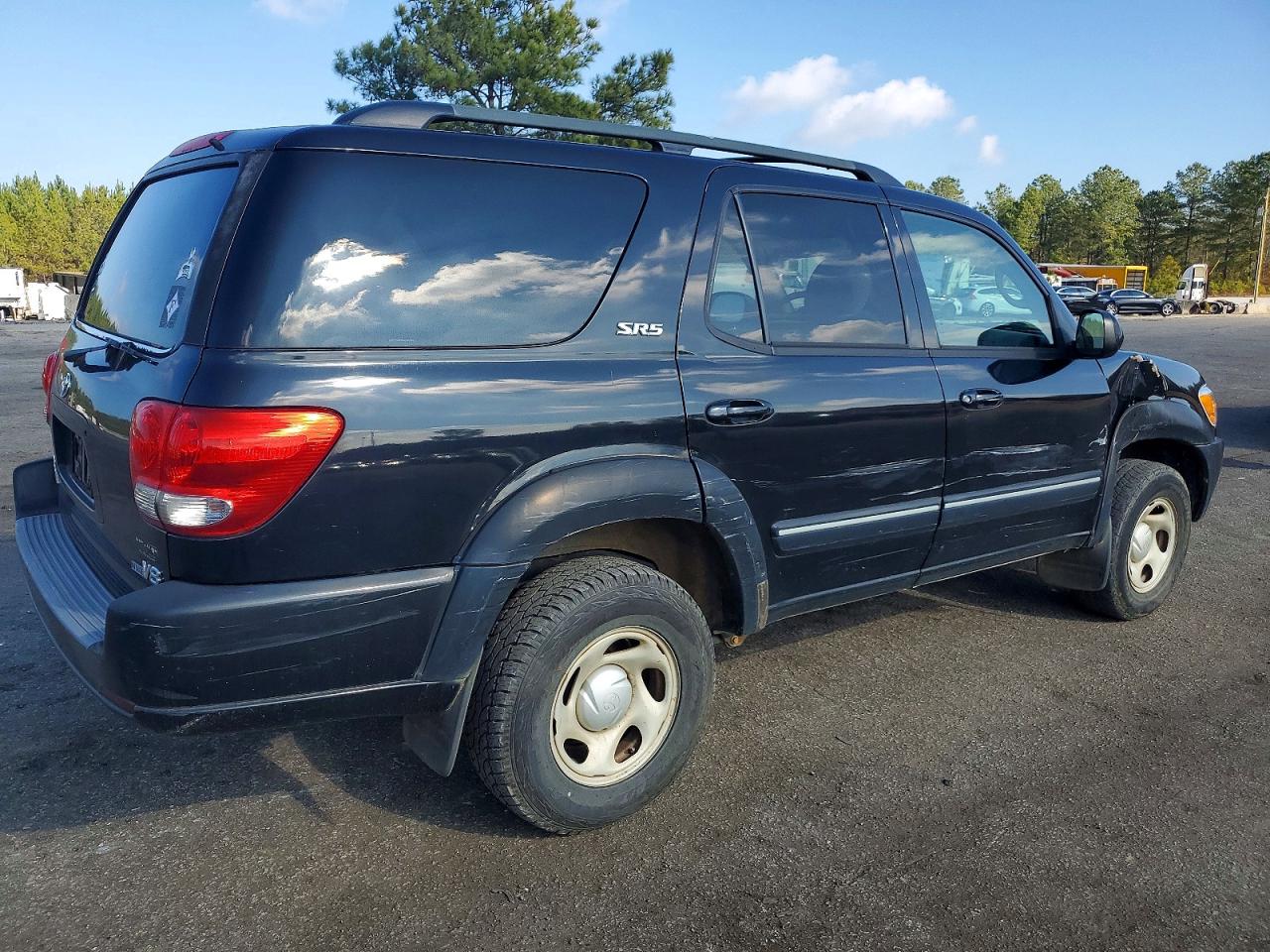 2005 TOYOTA SEQUOIA SR5 photo 3