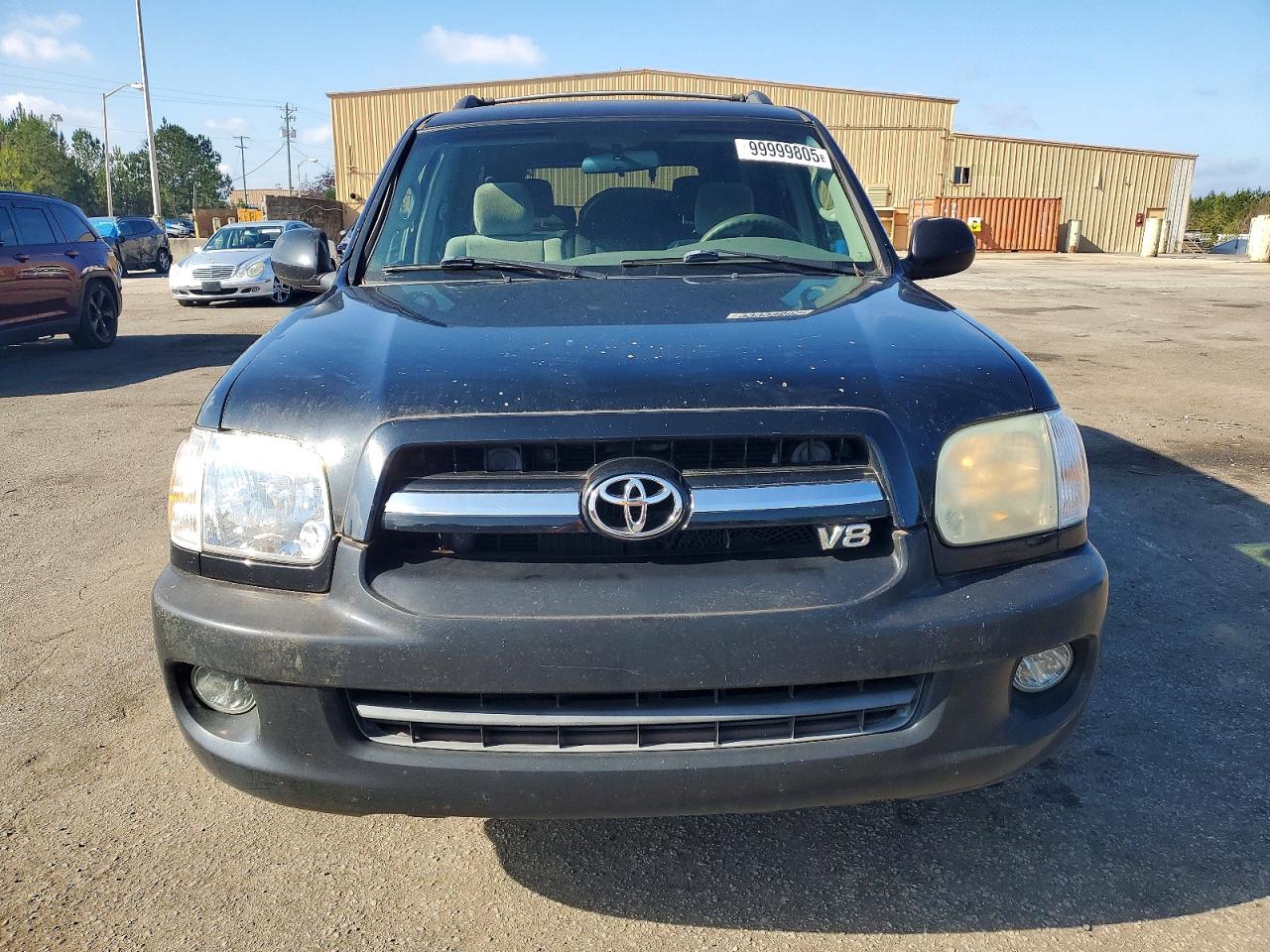 2005 TOYOTA SEQUOIA SR5 photo 5