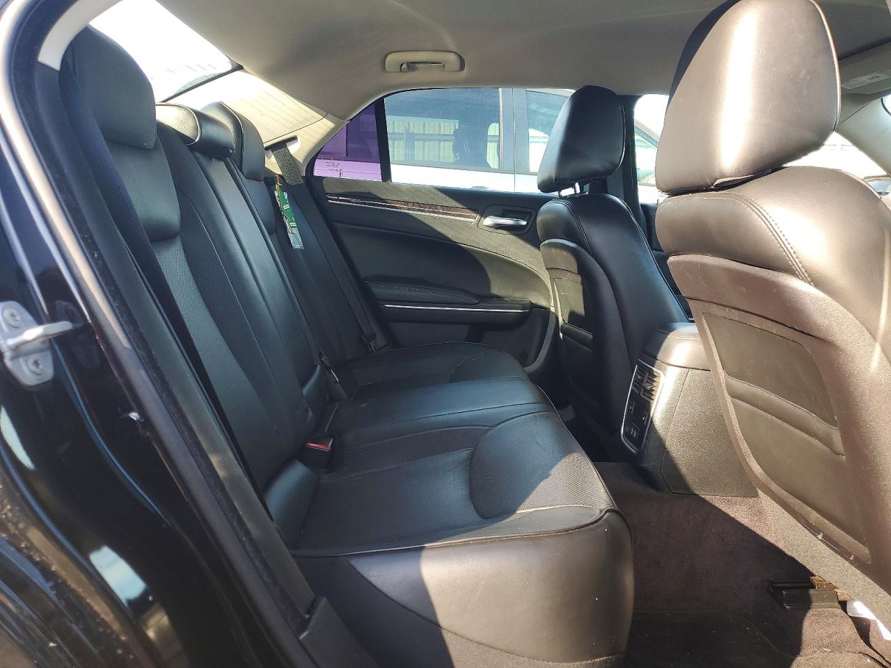 2018 CHRYSLER 300 LIMITED photo 10