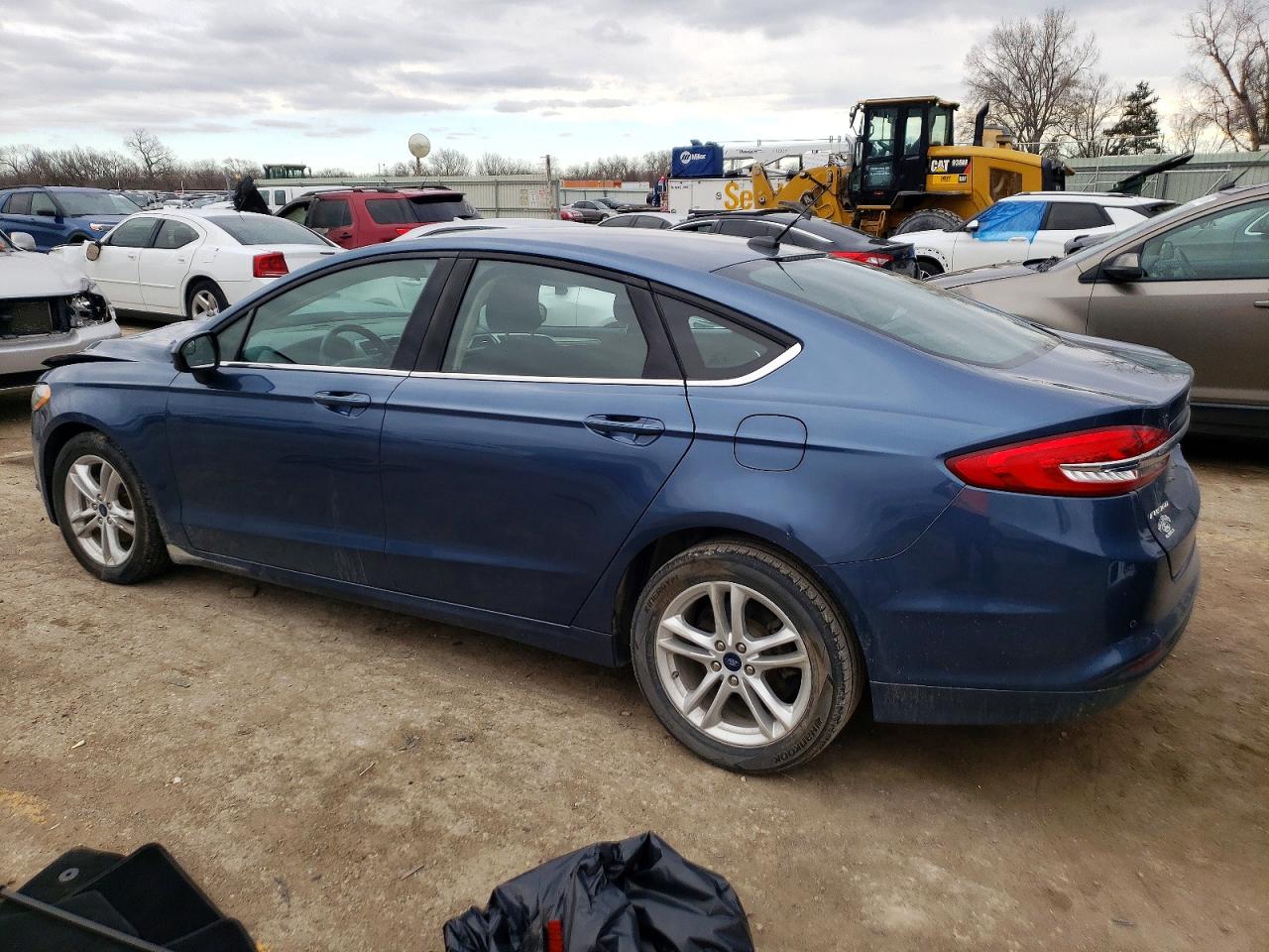 2018 FORD FUSION SE photo 2