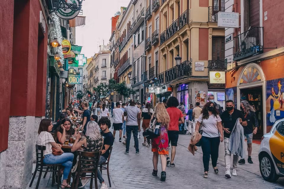 Дискобары и движ, Madrid