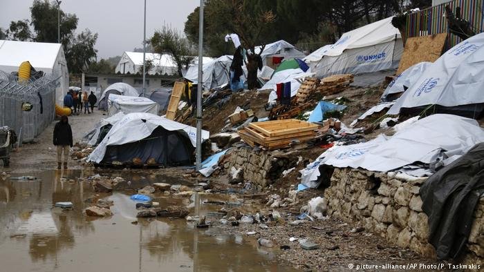 Syrian refugee sets himself on fire at Moria camp in Greece