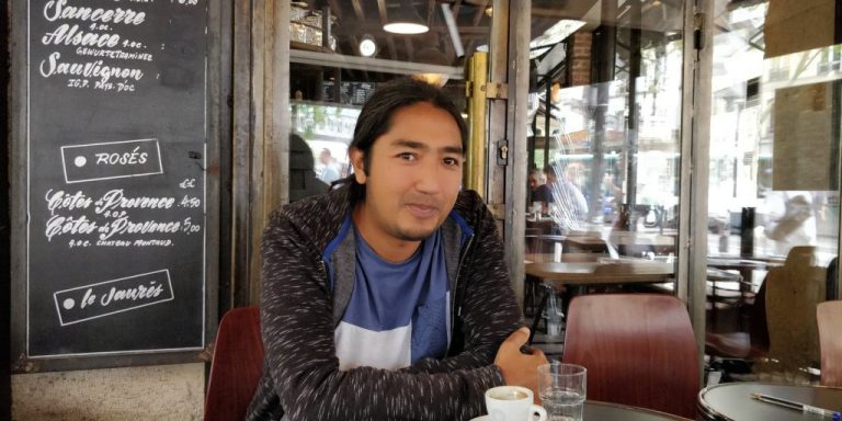 «د کډوالو په اړه فلم جوړول ما ته مشکل ښکاري»