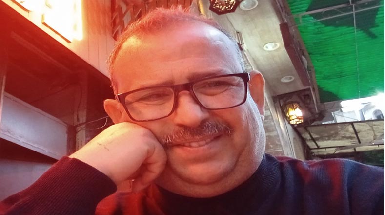 حق ومعرفة (14).. سيد صابر يقبع خلف القضبان منذ أكثر من عام بسبب كتاباته ودفاعه عن حقوق الإنسان