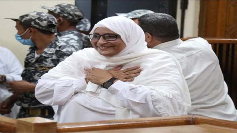 مطالب حقوقية بإخلاء سبيل المحامية هدى عبد المنعم لحمايتها بعد تدهور حالتها الصحية واستمرار احتجازها المطول والمحاكمات المتعددة بنفس التهم