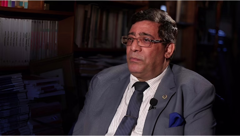 خبراء الأمم المتحدة لحقوق الإنسان يقضون بأن احتجاز مصر للاقتصادي السياسي عبد الخالق فاروق تعسفي ويطالبون بالإفراج الفوري عنه