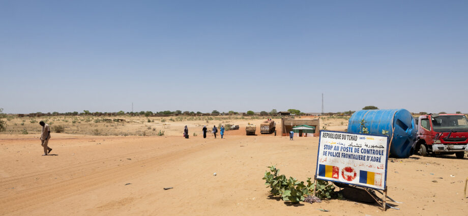 Chad releases two Sudanese aid workers