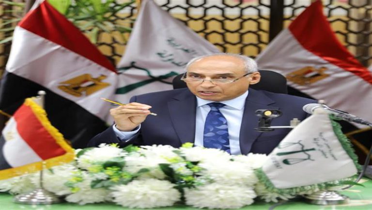 رئيس مجلس الدولة يتابع سير العمل بدوائر القضاء الإداري.. ويوجّه بالتوسع في الرقمنة