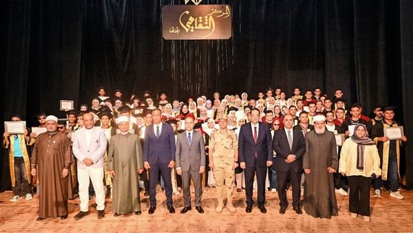 محافظ الغربية يكرم 100 من أوائل الجمهورية والمحافظة بالشهادات العامة والأزهرية