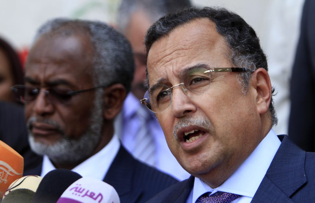 Madbouly reviews progress of Cairo International Airport Terminal 4 project