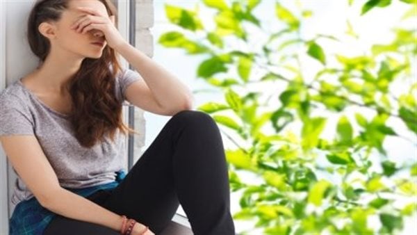 اكتئاب الصيف.. كيف تصنع السوشيال ميديا شعورًا بالحزن رغم أجواء الإجازات؟| خبير يوضح (خاص)
