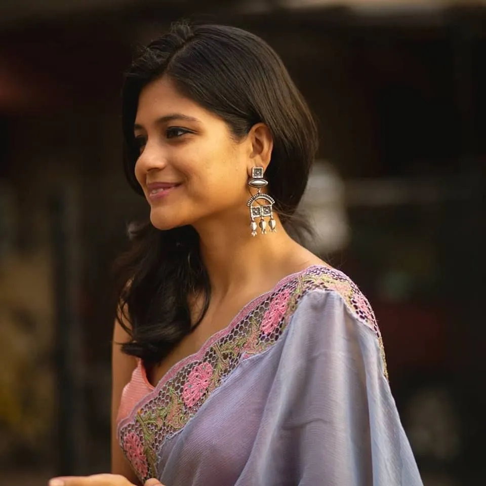 Photo 2 of Aditi Balan