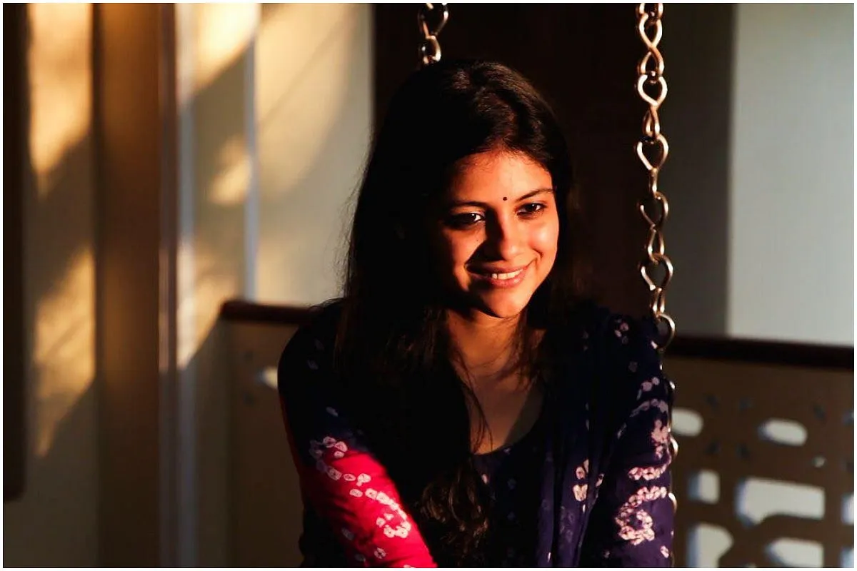 Photo 5 of Aditi Balan