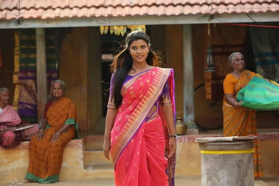 Photo 8 of Aishwarya Rajesh