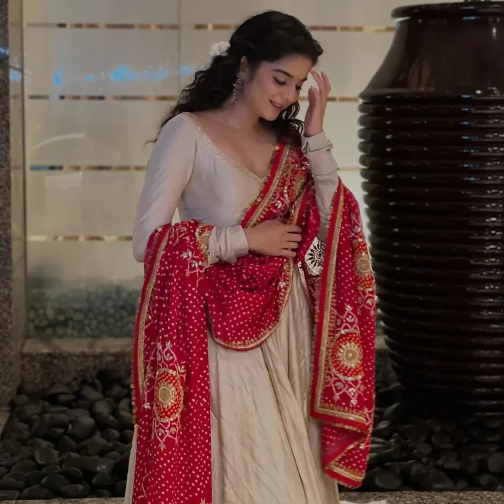 Photo 7 of Mithila Palkar