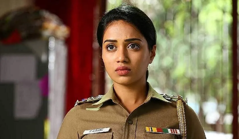 Photo 3 of Nivetha Pethuraj