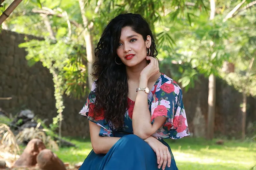 Photo 4 of Ritika Singh