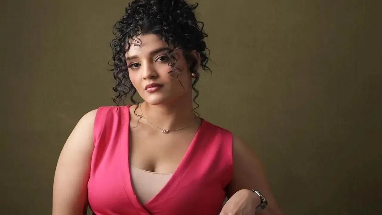 Photo 5 of Ritika Singh