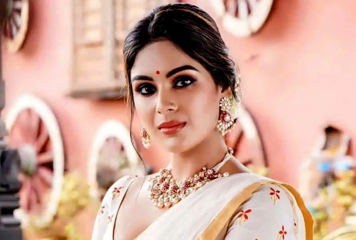 Photo 2 of Samyuktha 