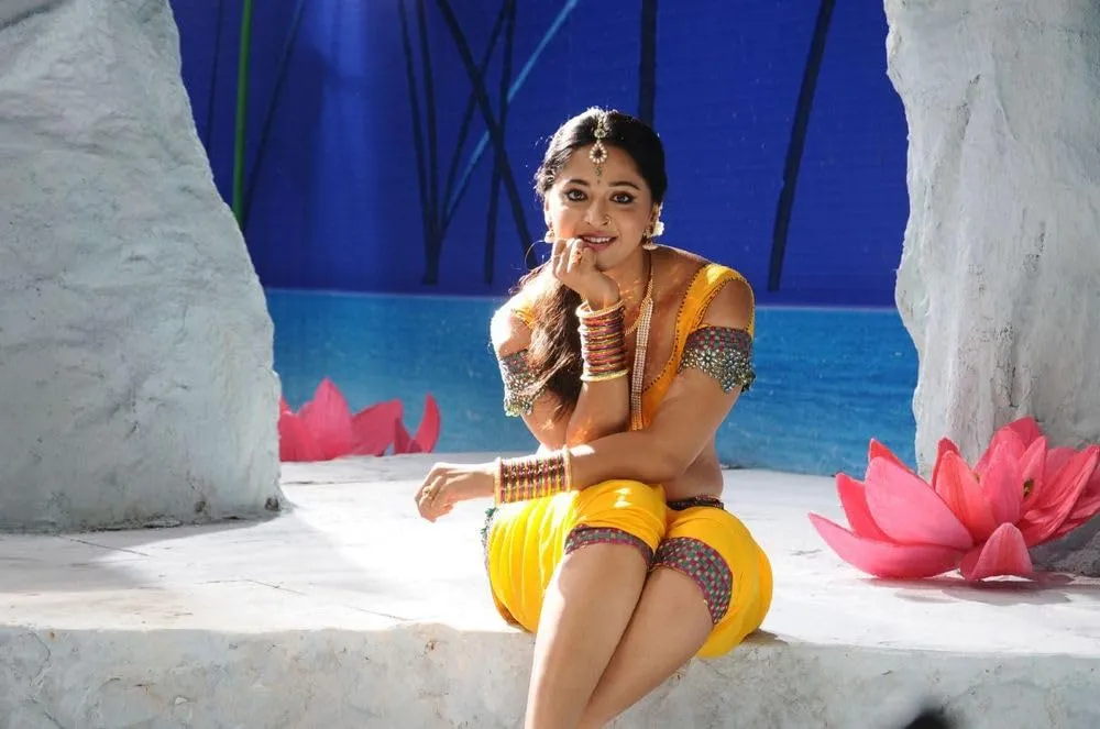 Photo 5 of Anushka Shetty