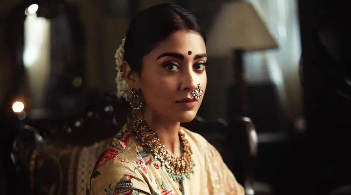 Photo 4 of Shriya Saran