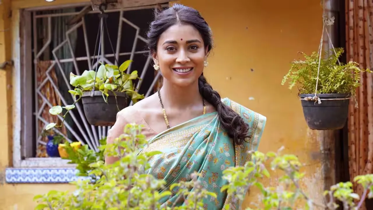 Photo 7 of Shriya Saran