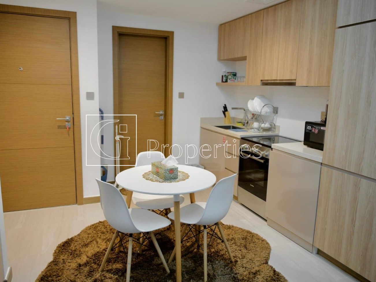Furnished | Pool View | Close to Metro - 3