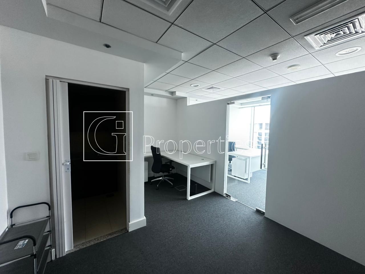 Furnished | Open view | Vacant | 2 Parkings - 5