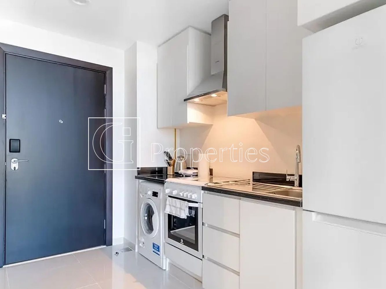 Elegant Studio | Bright Layout | With Parking - 3
